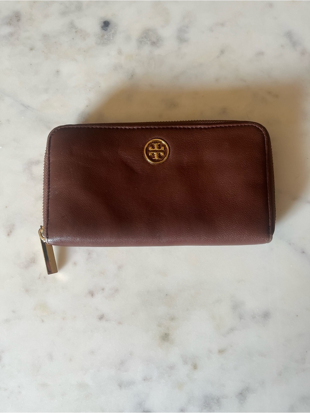 Tory Burch Chestnut Leather Zip Wallet with Gold Logo